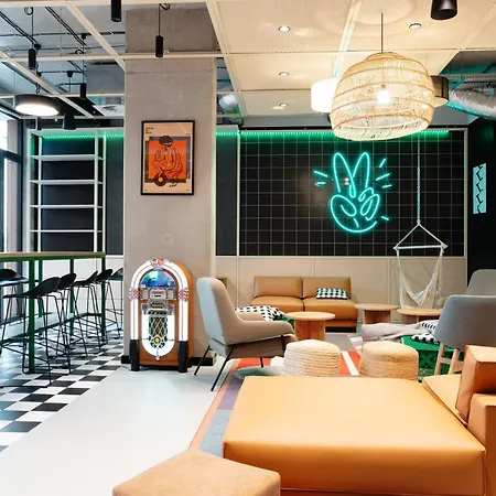 Chillout Dorm By Bookinghost 3* Warsaw