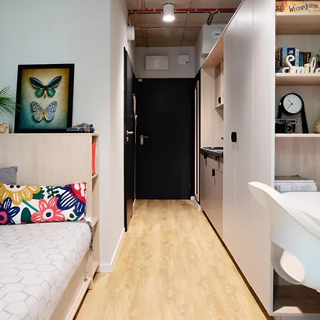 Chillout Dorm By Bookinghost Warsaw
