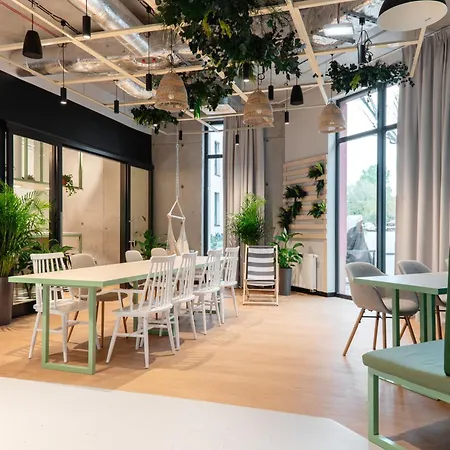Chillout Dorm By Bookinghost Lägenhetshotell Warszawa